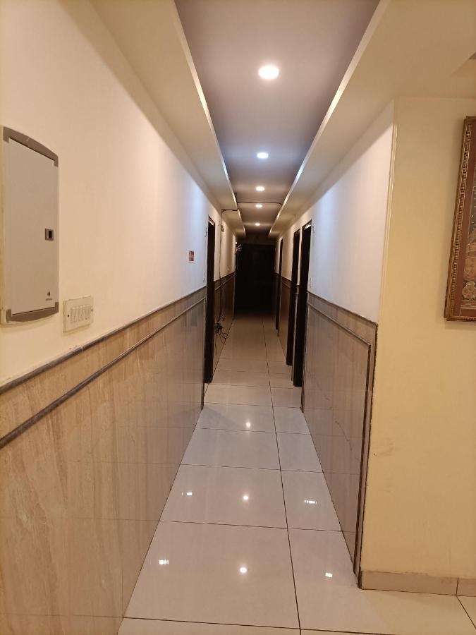 Airport Hotel Breeze New Delhi Eksteriør bilde